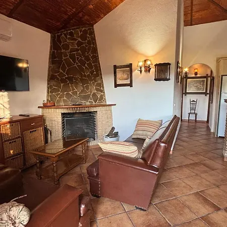 Сasa de vacaciones Casa La By Casaturistica *